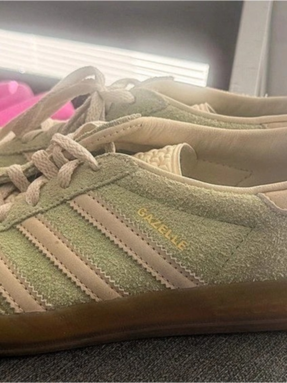 adidas Gazelle Indoor Green & White Sneakers US 7